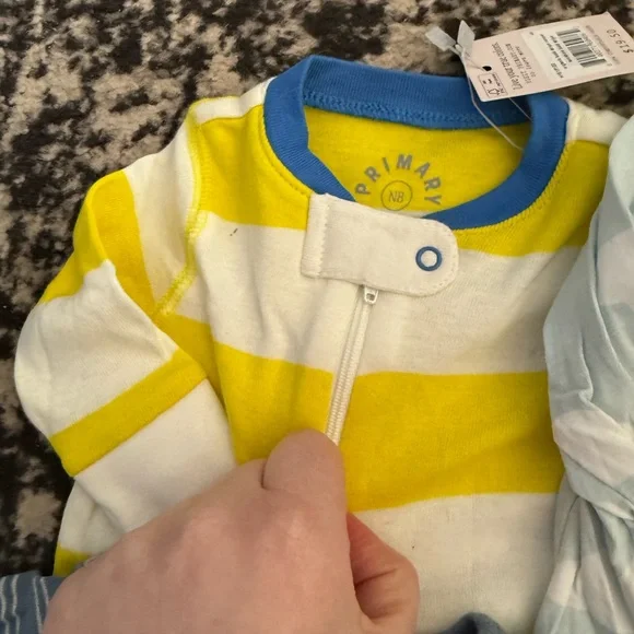 Lot of 8 NB and 0-3m gowns/Sleepers - Picture 7 of 8